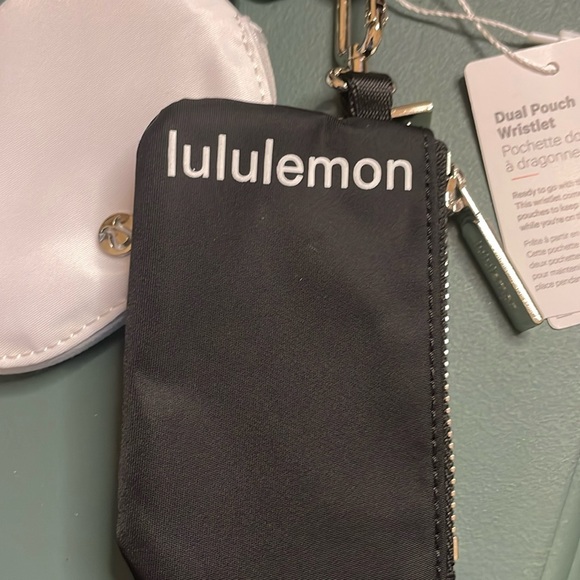 Dual Pouch - Picture 1 of 1